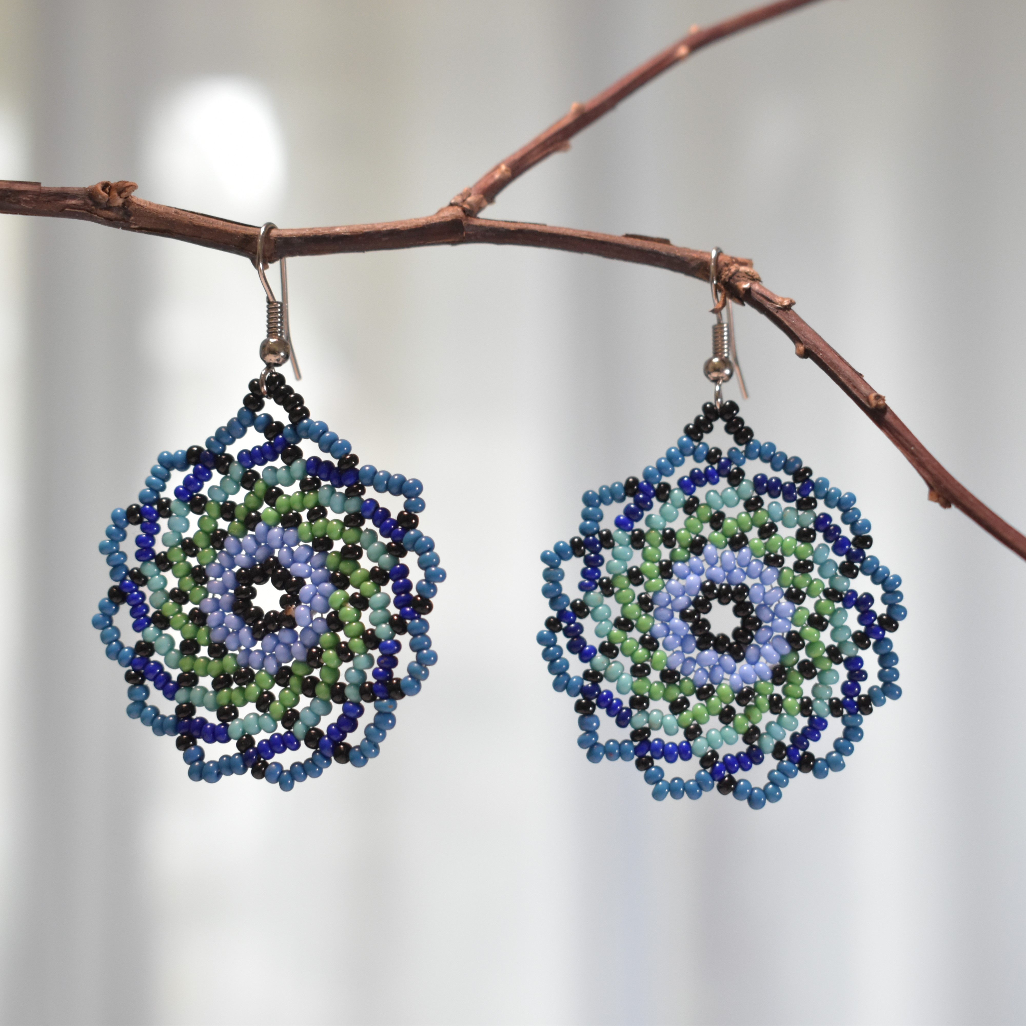 Spiral beaded earrings blue